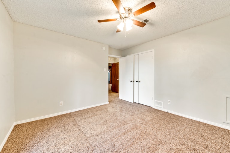 Photo 21 of 28 - 1208 Grinnell Dr, Richardson, TX 75081