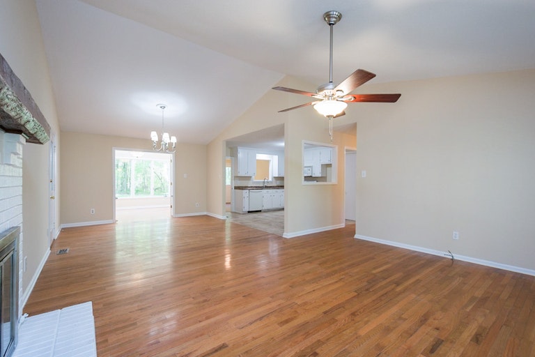 Photo 10 of 19 - 917 Cardens Creek Dr, Durham, NC 27712