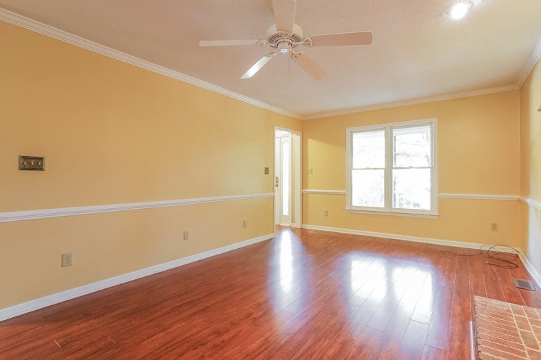 Photo 13 of 25 - 4101 Cary Oaks Dr, Apex, NC 27539