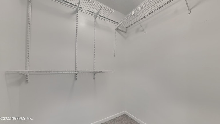 Photo 15 of 21 - 8038 Cayuga Trl S, Jacksonville, FL 32244