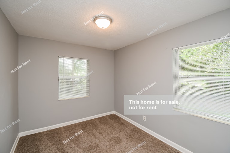 Photo 21 of 27 - 8858 Atter Ln, Jacksonville, FL 32216