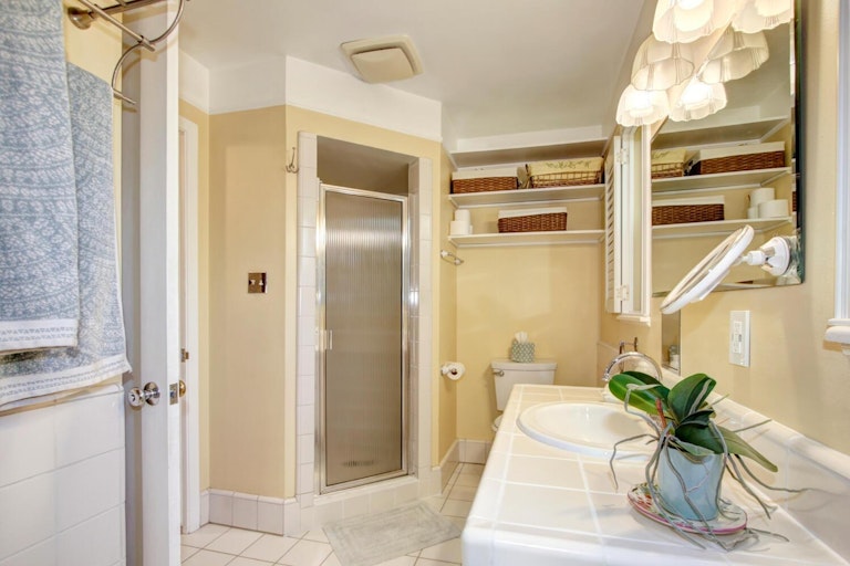 Photo 41 of 87 - 4501 Moddison Ave, Sacramento, CA 95819