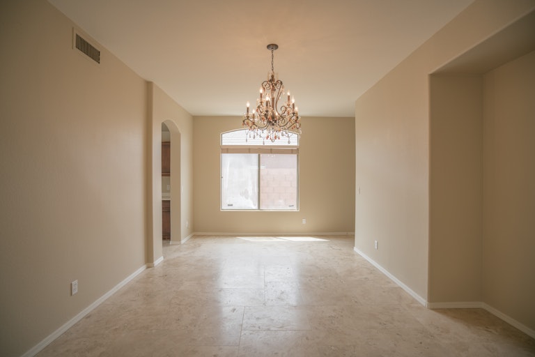 Photo 8 of 28 - 4233 E Rowel Rd, Phoenix, AZ 85050