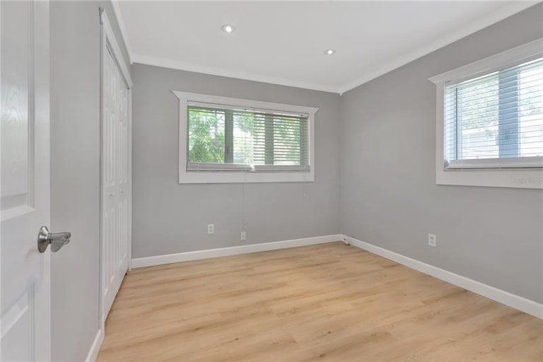 Photo 38 of 52 - 2302 S Arrawana Ave, Tampa, FL 33629