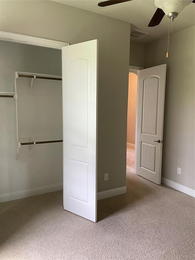 Photo 7 of 25 - 1012 Canyon Oak Dr, Euless, TX 76039