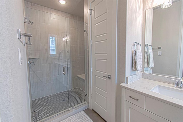 Photo 34 of 40 - 8251 Nunley Ln, Dallas, TX 75231