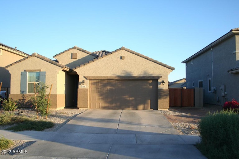Photo 1 of 13 - 17637 W Paraiso Dr, Surprise, AZ 85387
