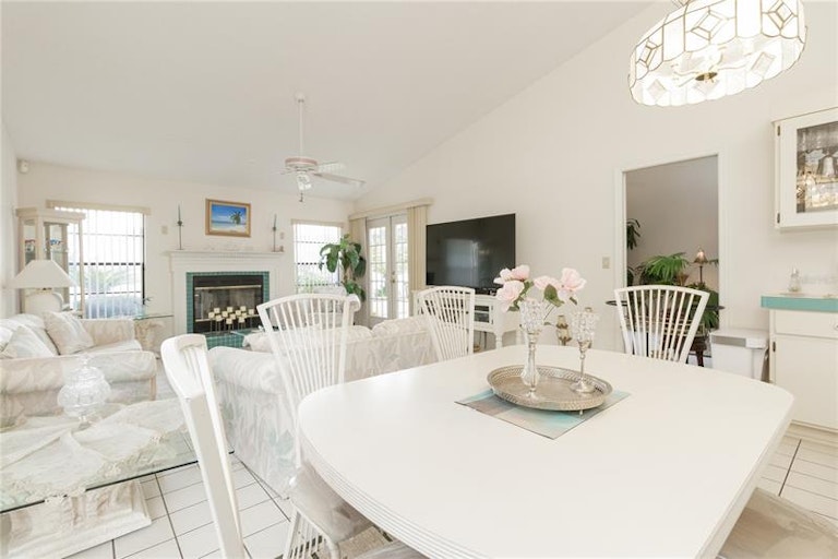 Photo 17 of 44 - 1299 Masada Ln, Spring Hill, FL 34608
