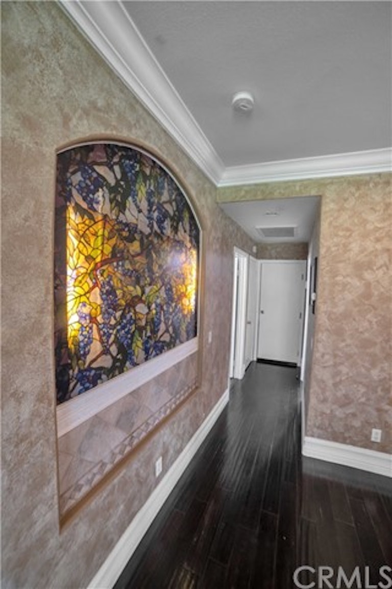 Photo 17 of 50 - 7491 Spindlewood Dr, Eastvale, CA 92880