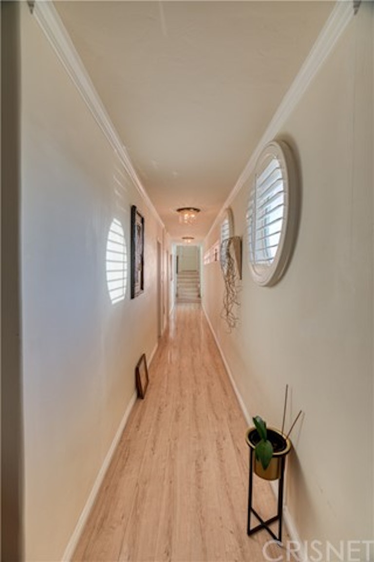 Photo 16 of 36 - 10366 Ormond St, Sunland, CA 91040