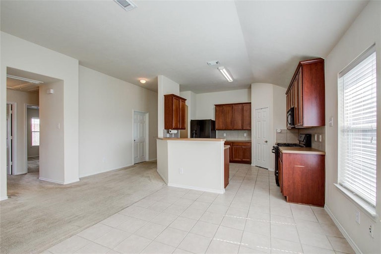 Photo 7 of 29 - 11603 Seaglers Point Ln, Richmond, TX 77406