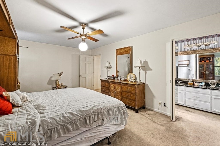 Photo 22 of 27 - 2924 Cherry Blossom Ln, Atlanta, GA 30344