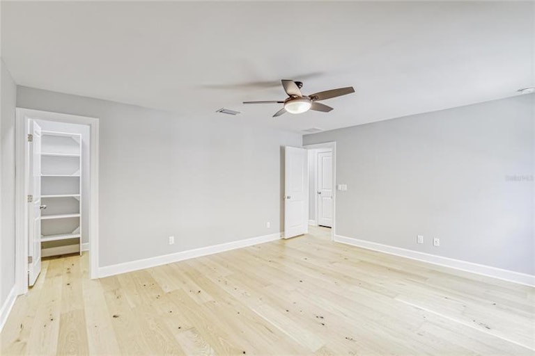 Photo 54 of 62 - 3108 W Cherokee Ave, Tampa, FL 33611