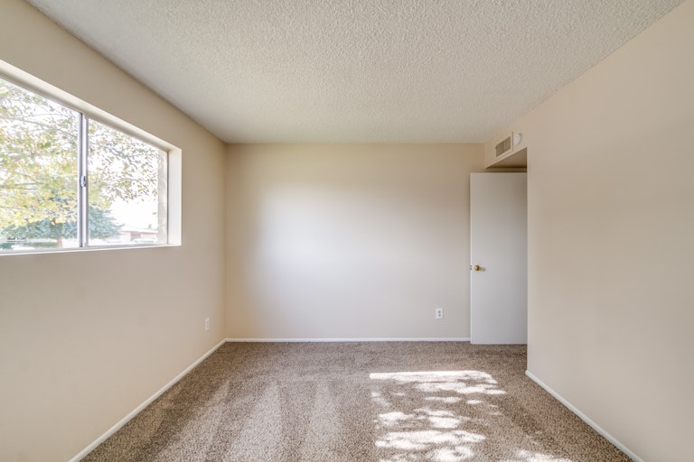 Photo 25 of 30 - 3636 W Beryl Ave, Phoenix, AZ 85051