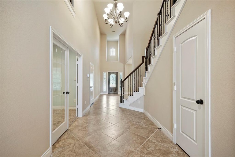 Photo 4 of 47 - 27390 Pendleton Trace Dr, Spring, TX 77386