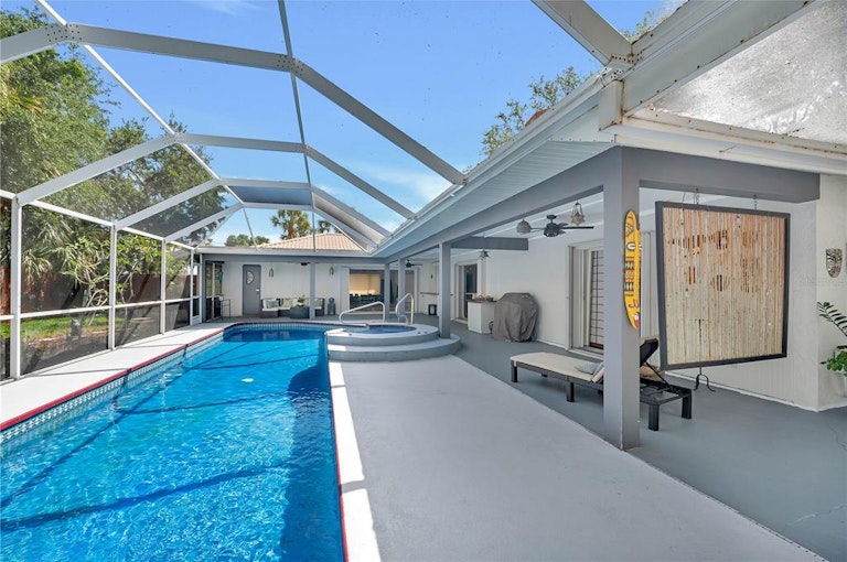 Photo 32 of 45 - 449 S Shore Dr, Osprey, FL 34229