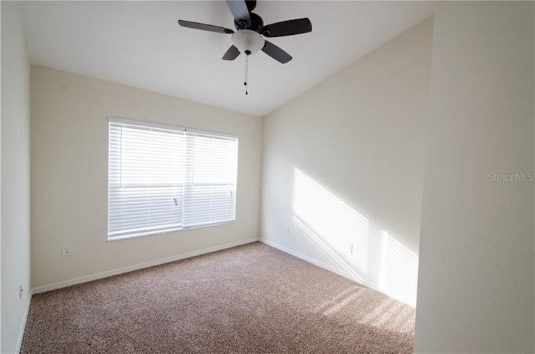 Photo 20 of 25 - 812 Barclay Wood Dr, Ruskin, FL 33570