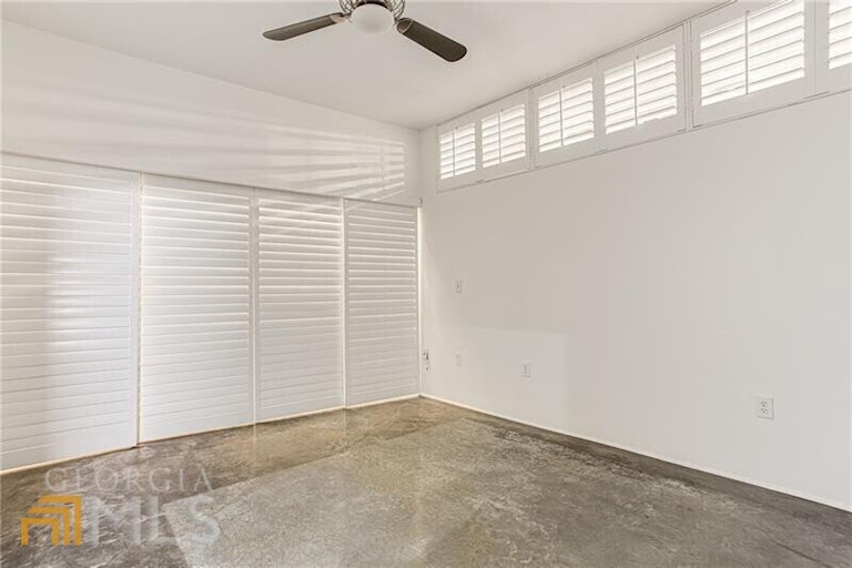 Photo 15 of 37 - 560 Dutch Valley Rd NE #2212, Atlanta, GA 30324