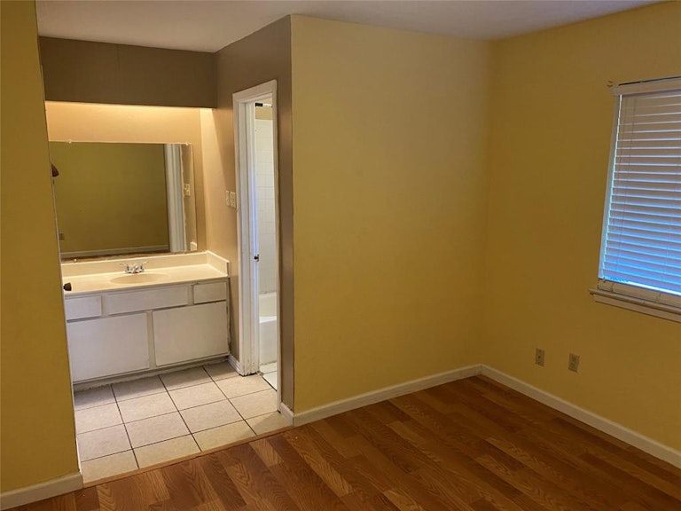 Photo 11 of 25 - 15211 Heron Park Dr, Humble, TX 77396