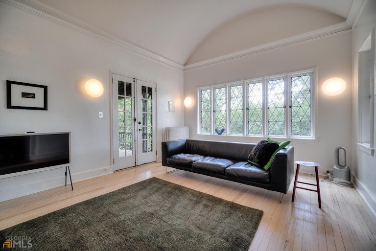 Photo 14 of 59 - 898 Briarcliff Rd NE, Atlanta, GA 30306