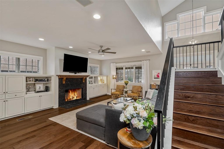 Photo 10 of 40 - 5204 Willis Ave, Dallas, TX 75206