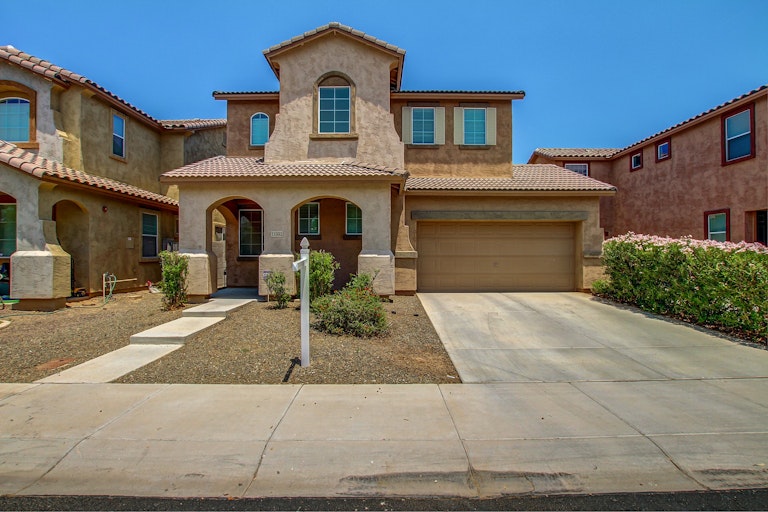 Photo 1 of 26 - 11992 W Fillmore St, Avondale, AZ 85323