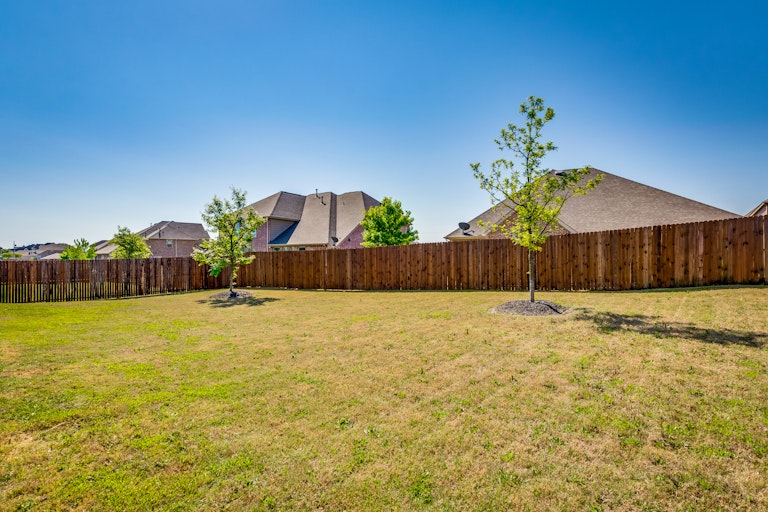 Photo 35 of 35 - 4410 Elation Dr, Sachse, TX 75048