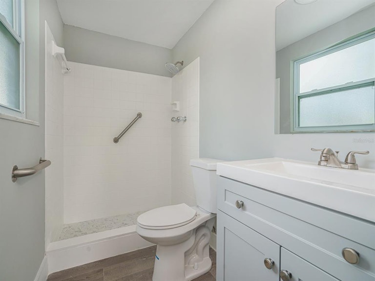 Photo 17 of 24 - 5230 87th Ter N, Pinellas Park, FL 33782