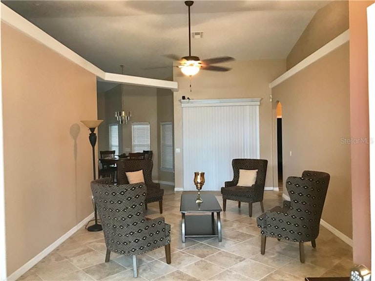 Photo 2 of 25 - 3201 Bayview Ln, Saint Cloud, FL 34772