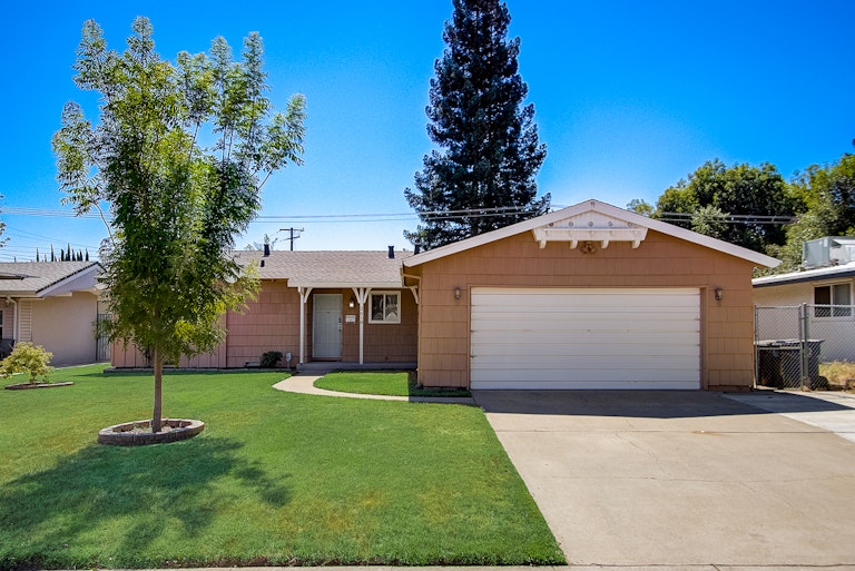 Photo 10 of 25 - 2618 Sobrante Way, Rancho Cordova, CA 95670
