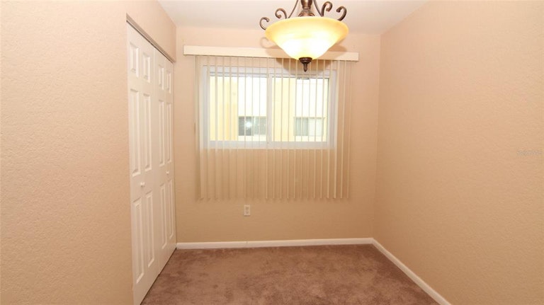 Photo 6 of 23 - 742 Ridenhour Cir #742, Orlando, FL 32809