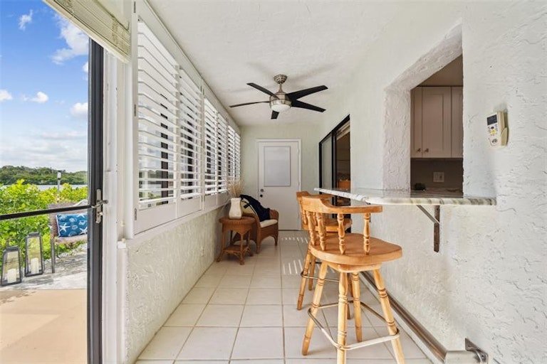 Photo 16 of 45 - 1 Windrush Blvd #5, Indian Rocks Beach, FL 33785