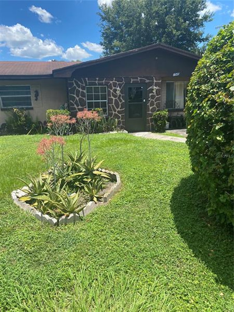 Photo 1 of 1 - 1040 Carver Ave, Bartow, FL 33830