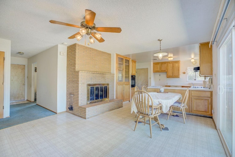 Photo 6 of 25 - 7085 Wells Ave, Loomis, CA 95650