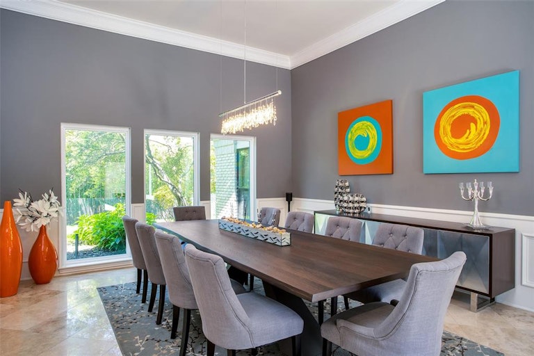 Photo 3 of 27 - 6015 Twin Coves St, Dallas, TX 75248