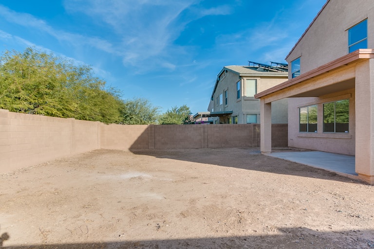 Photo 5 of 37 - 10452 W Wood St, Tolleson, AZ 85353
