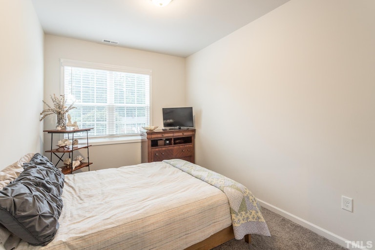 Photo 26 of 30 - 3700 Buffaloe Rd, Raleigh, NC 27604