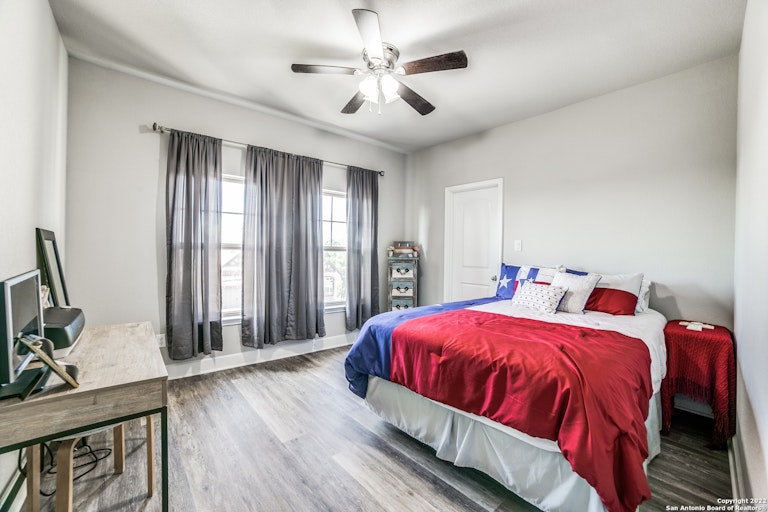 Photo 21 of 29 - 14211 Sam Houston Way, San Antonio, TX 78253