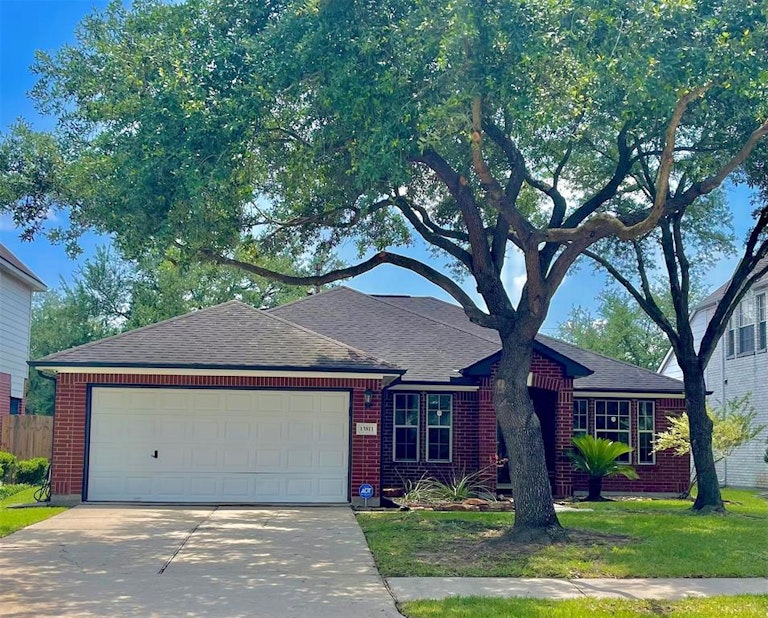 Photo 1 of 23 - 13811 River Keg Dr, Houston, TX 77083