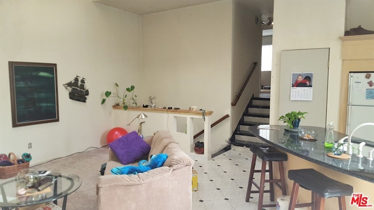 Photo 10 of 17 - 4351 Redwood Ave #6, Marina Del Rey, CA 90292