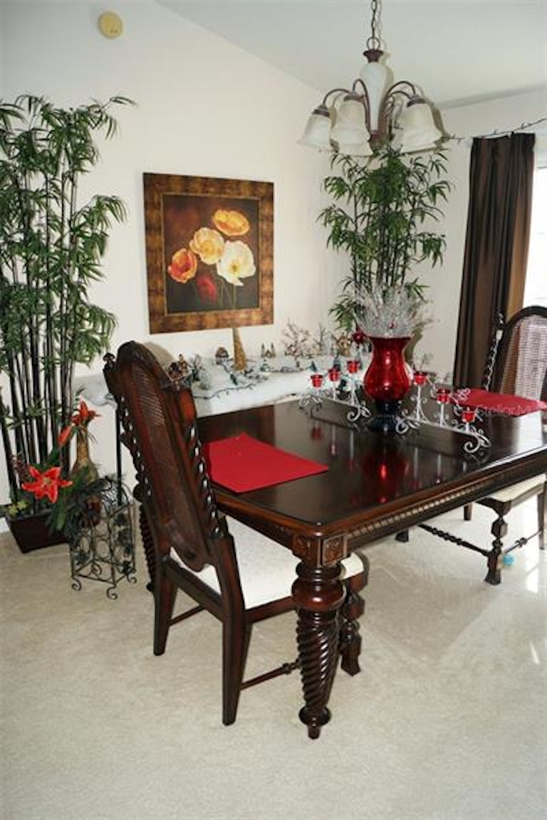 Photo 3 of 20 - 5202 Blue Roan Way, Wesley Chapel, FL 33544