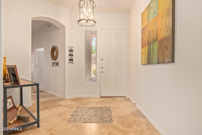 Photo 5 of 34 - 3903 E Carson Rd, Phoenix, AZ 85042