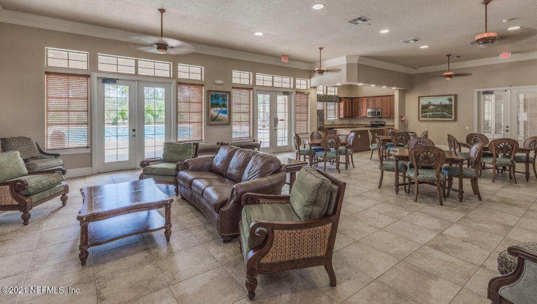 Photo 5 of 31 - 70409 Winding River Dr, Yulee, FL 32097