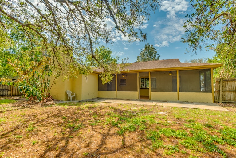 Photo 4 of 28 - 3660 Oak Vista Ln, Winter Park, FL 32792