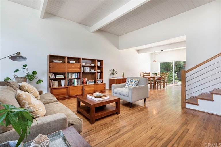 Photo 12 of 32 - 1500 Crestview Ave, Seal Beach, CA 90740
