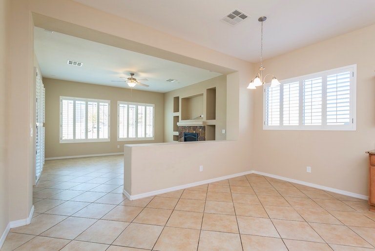 Photo 4 of 24 - 43324 N 49th Ln, New River, AZ 85087