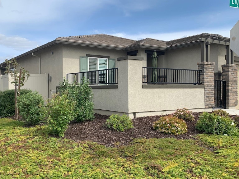Photo 2 of 42 - 4489 Ligurian Sea Ln, Sacramento, CA 95834