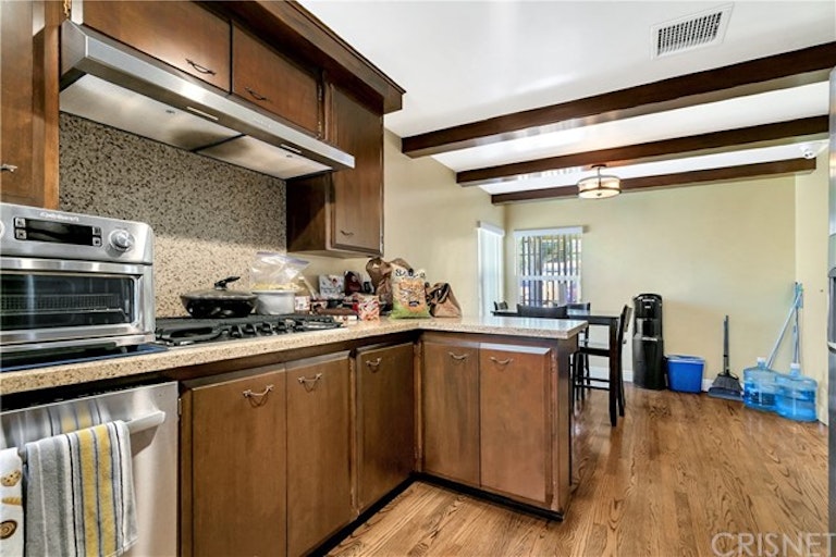 Photo 7 of 26 - 10404 Foothill Blvd, Sylmar, CA 91342