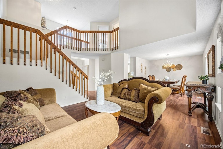 Photo 7 of 27 - 5322 S Liverpool Way, Centennial, CO 80015