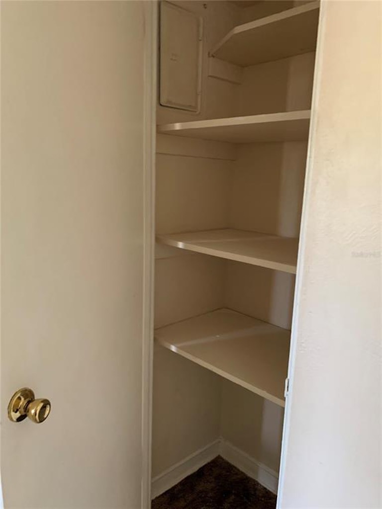 Photo 13 of 33 - 4107 Robbins Ave, Orlando, FL 32808
